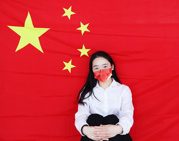袁小滿+青春的底色是愛(ài)國(guó)，感念您的篳路藍(lán)縷，深?lèi)?ài)您的歲月山河。祖國(guó)母親，生日快樂(lè)~.png